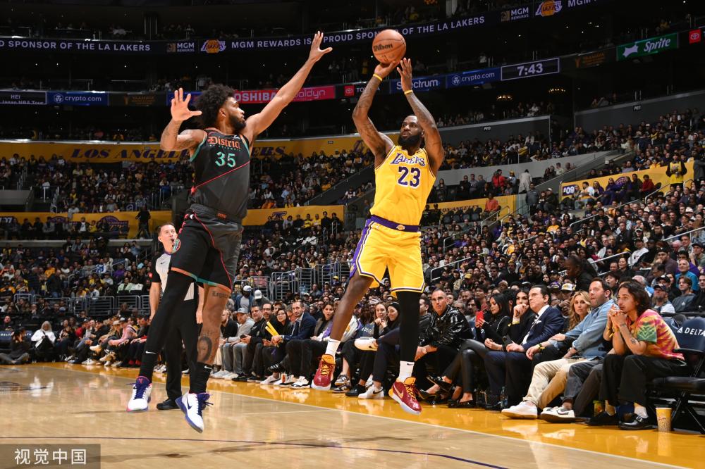 远藤航在他 远藤航在他