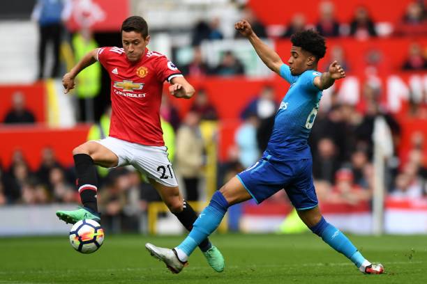 大批忠实拥 大批忠实拥